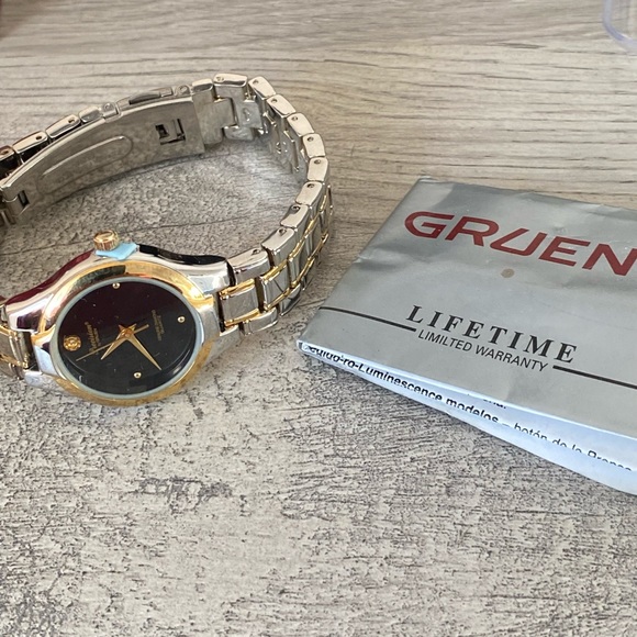 Diamond lady’s watch GRUEN - Picture 2 of 6